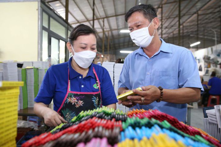 Ồ ạt rút BHXH một lần: Còn ai tha thiết với lương hưu?