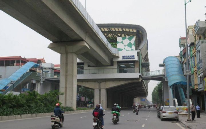 Mỗi ngày, hơn 10 nghìn hành khách đi đường sắt Cát Linh-Hà Đông