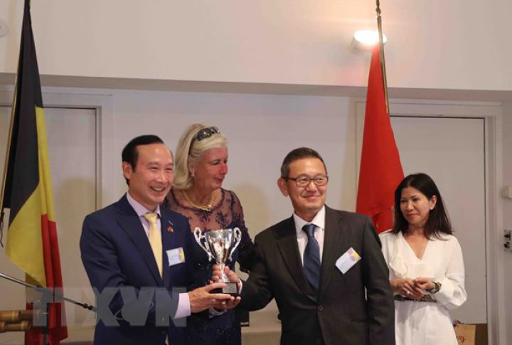 Ủng hộ nạn nhân chất độc da cam VN từ giải golf Ambassador’s Cup