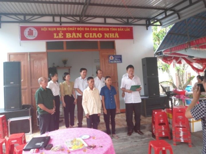 Hội tỉnh Đăk Lăk bàn giao Nhà Tình nghĩa cho nạn nhân chất dộc da cam