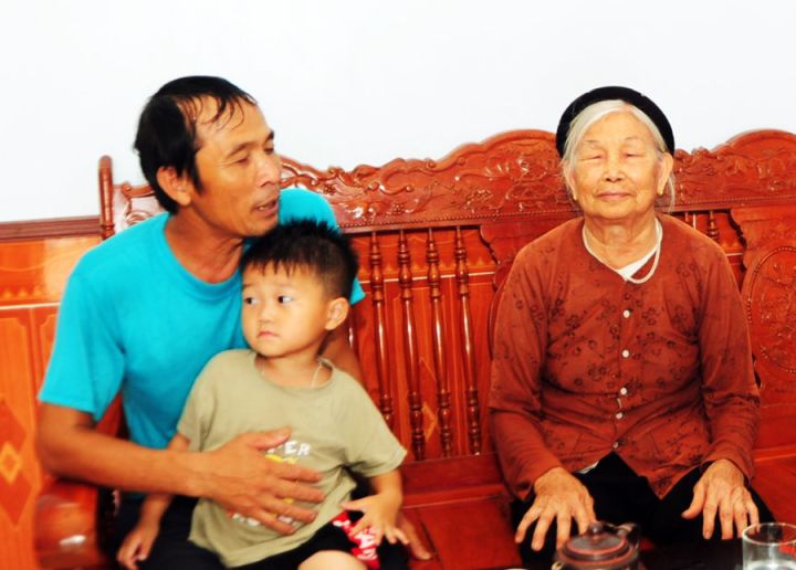 Mẹ Dương Thị Nức và hành trình đón nhận danh hiệu Anh hùng - kỳ 2