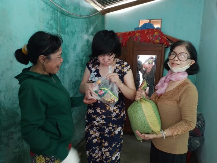 Bà Nguyễn Thị Cẩm Hường: Hãy đến với những người đau khổ nhất !