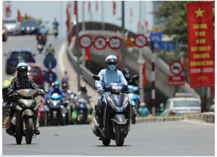 Miền Bắc nắng nóng trước khi đón đợt mưa lớn