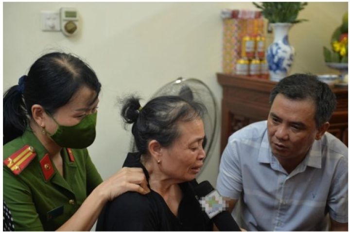 Linh tính của người mẹ trong buổi chiều ba cảnh sát chữa cháy hy sinh