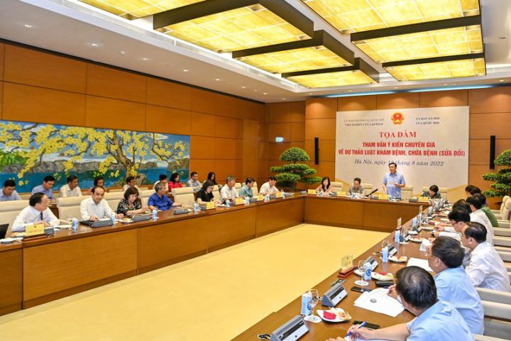 Hình ảnh Tọa đàm tham vấn ý kiến chuyên gia dự thảo Luật khám bệnh, chữa bệnh (sửa đổi)