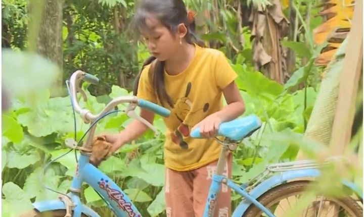 Cô bé 8 tuổi 'ước bố được ra tù, không làm điều dại dột nữa'