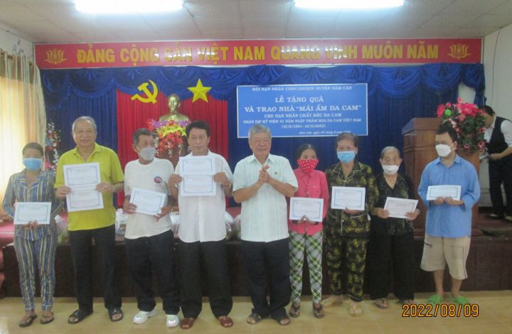 Hội huyện Năm Căn tổ chức họp mặt Ngày Vì nạn nhân chất độc da cam