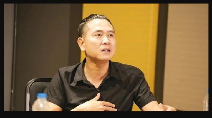 Hồ Hoài Anh đến trình diện, giải trình