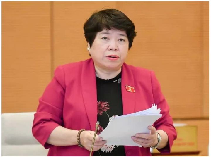 Vợ cầm thẻ ATM của chồng có phải là bạo lực gia đình?