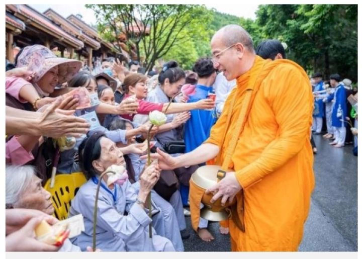 Thượng tọa Thích Nhật Từ: 