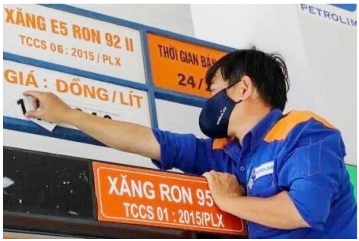 Xăng có thể về 22.000 đồng/lít
