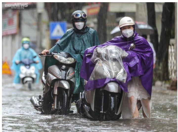 Thời tiết ngày 21/8: Mưa dông bao trùm miền Bắc