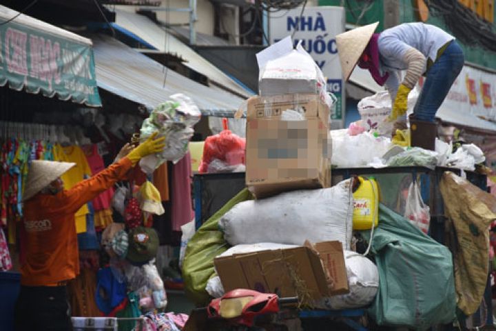 Phạt tiền không phân loại rác: Chưa thể!