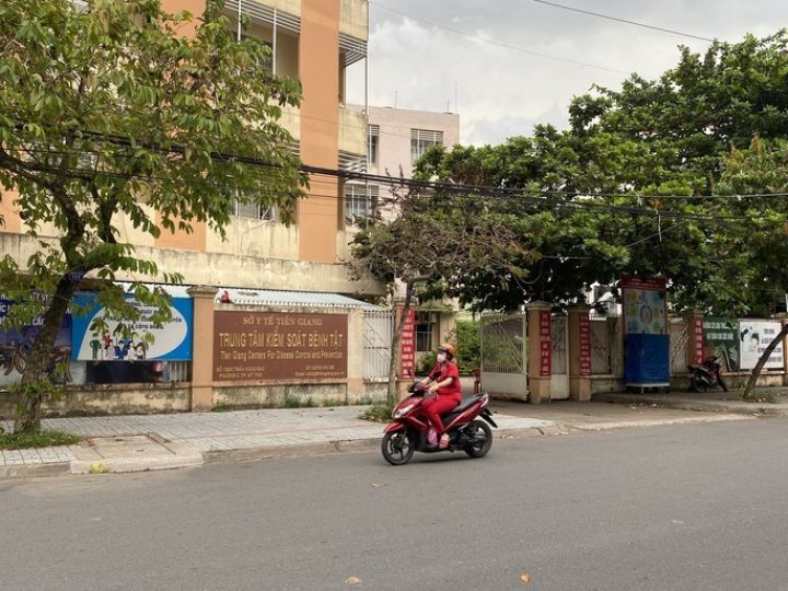 NÓNG: Giám đốc CDC Tiền Giang cùng 3 thuộc cấp bị khai trừ Đảng vì liên quan vụ Việt Á