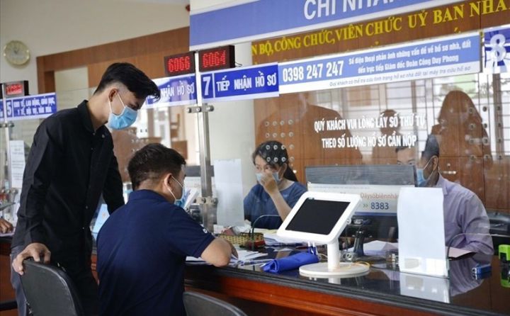 Bộ Nội vụ đề xuất biên chế công chức 5 năm tới 242.372 người