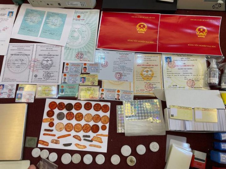 Bộ Công an đồng loạt khám xét 7 địa điểm ở TP.HCM và Bà Rịa - Vũng Tàu