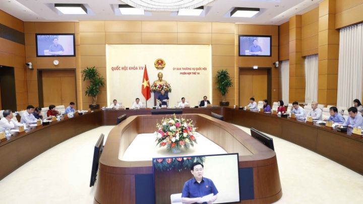 Ủy ban Thường vụ Quốc hội họp phiên bất thường xem xét dự án phục hồi kinh tế