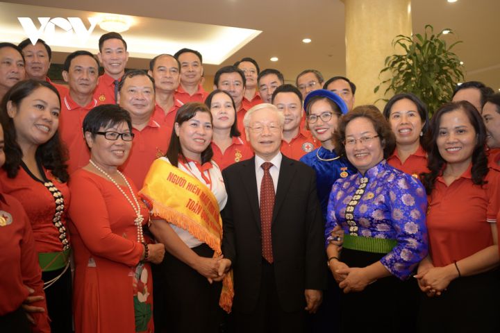 Tổng Bí thư gặp mặt 80 đại biểu dự Đại hội Chữ thập đỏ Việt Nam lần thứ 11