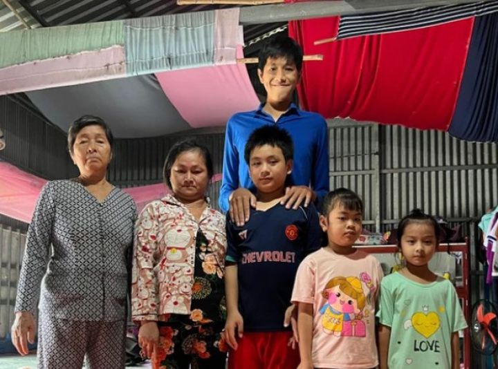 Chàng trai 22 tuổi ở Cà Mau bỗng dưng cao đột biến hơn 2m