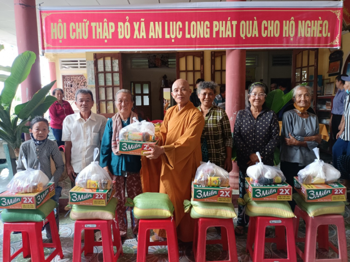 Huyện Châu Thành: Nhiều hoạt động chăm sóc NNCĐDC dịp Tết Trung thu