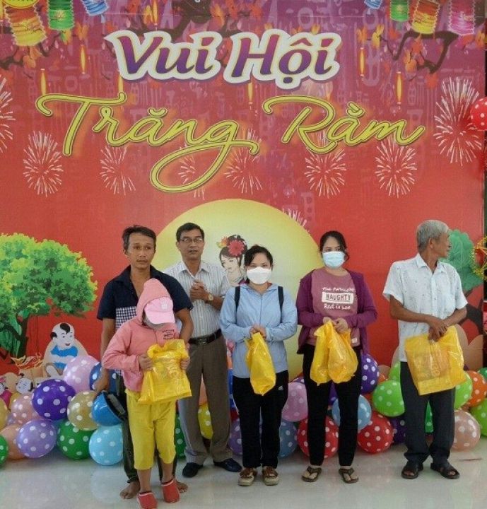 Thành hội Quảng Ngãi tổ chức Tết Trung thu cho các cháu NNCĐDC