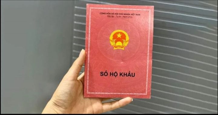 Công dân bị thu hồi sổ hộ khẩu giấy trong trường hợp nào?