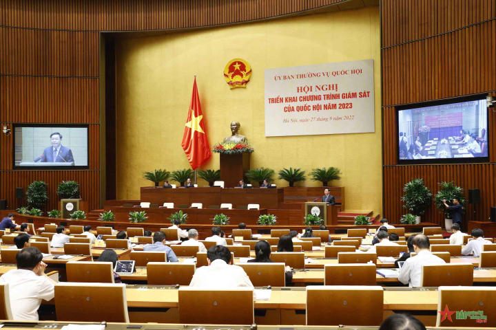 Chủ tịch Quốc hội Vương Đình Huệ: Giám sát vì mục tiêu kiến tạo