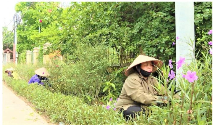 Người phụ nữ làm đẹp xóm làng