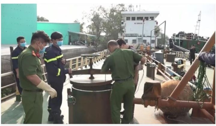 81 luật sư tham gia bào chữa trong vụ án buôn lậu 200 triệu lít xăng dầu