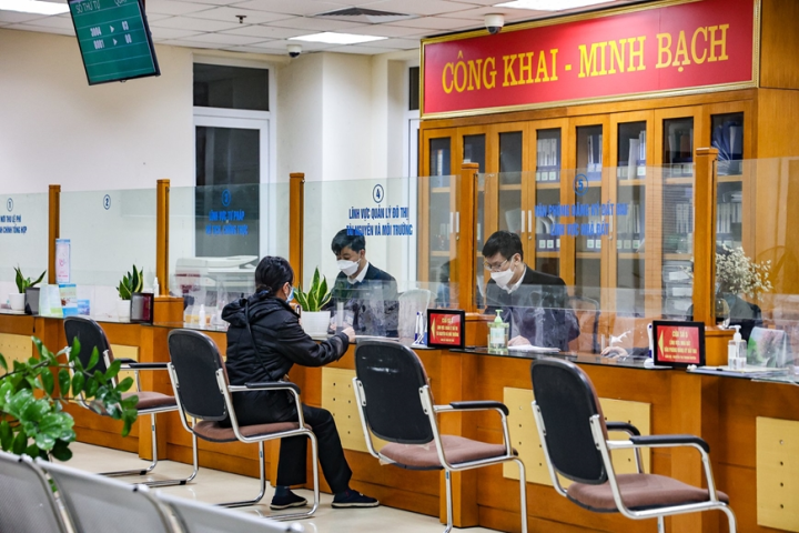 Hà Nội thí điểm tăng thu nhập dành cho công chức, viên chức