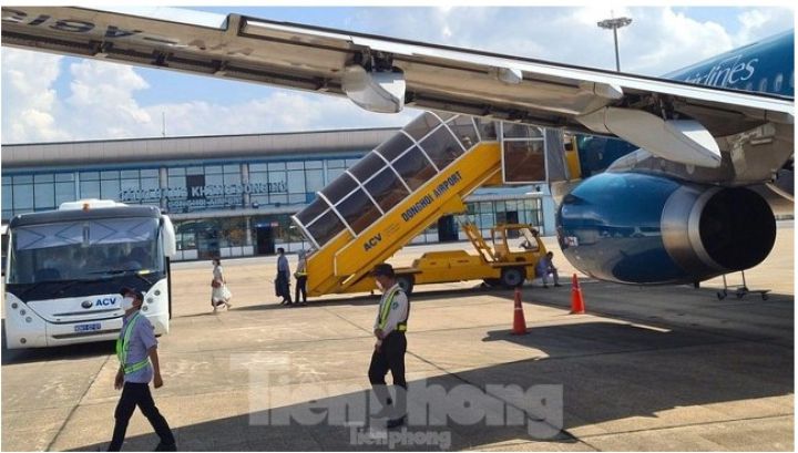 Đóng cửa sân bay Đồng Hới do ảnh hưởng bão số 6