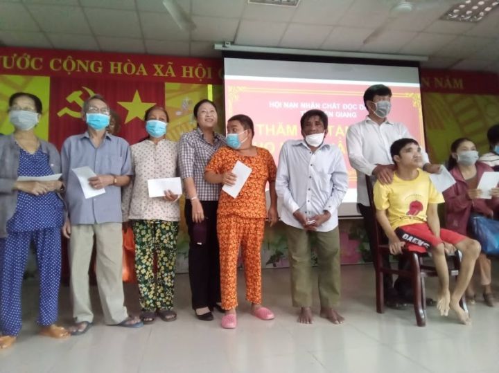 TIỀN GIANG QUA 9 THÁNG VẬN ĐỘNG HƠN 13,6 TỈ ĐỒNG HỖ TRỢ NẠN NHÂN CHẤT ĐỘC DA CAM