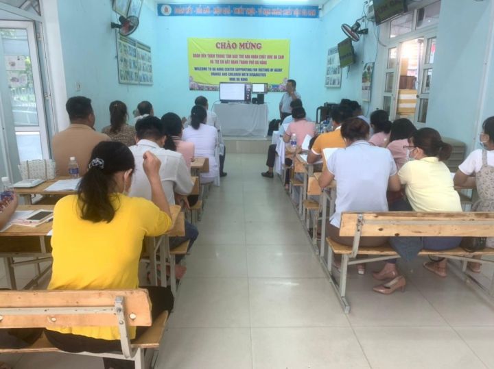 Tổ chức Quốc tế ABLE: Tập huấn về xông hơi giải độc cho NNCĐDC