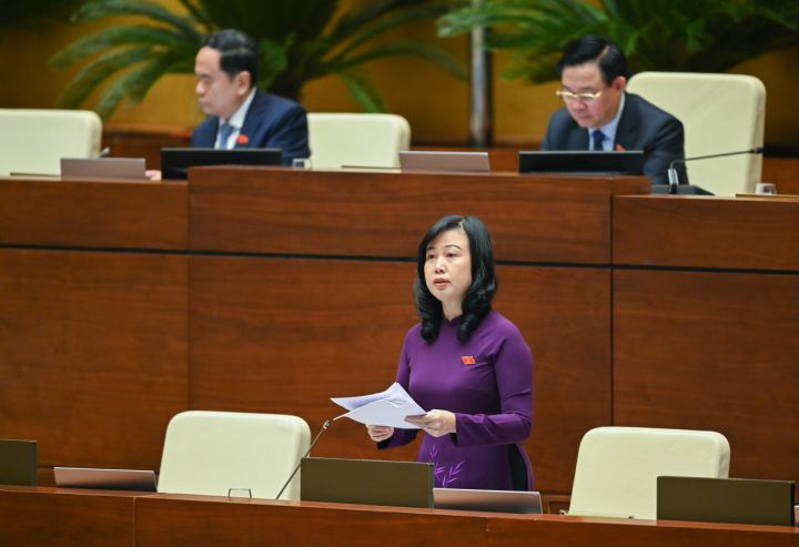 Bộ trưởng Bộ Y tế giải trình nhiều vấn đề nóng trong Luật Khám chữa bệnh sửa đổi