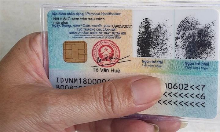 Phân biệt giữa thẻ căn cước công dân gắn chip và tài khoản định danh điện tử