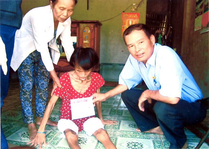 Huyện Hội Tánh Linh thực hiện tốt công tác chăm sóc nạn nhân chất độc da cam