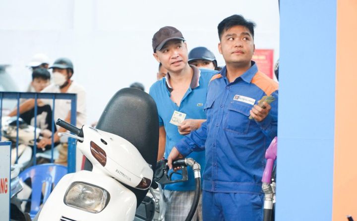 Chốt phương án tăng chi phí kinh doanh xăng dầu, áp dụng từ 11-11