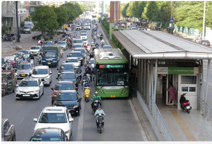 Hà Nội khẳng định BRT giảm ùn tắc giao thông vào nội đô