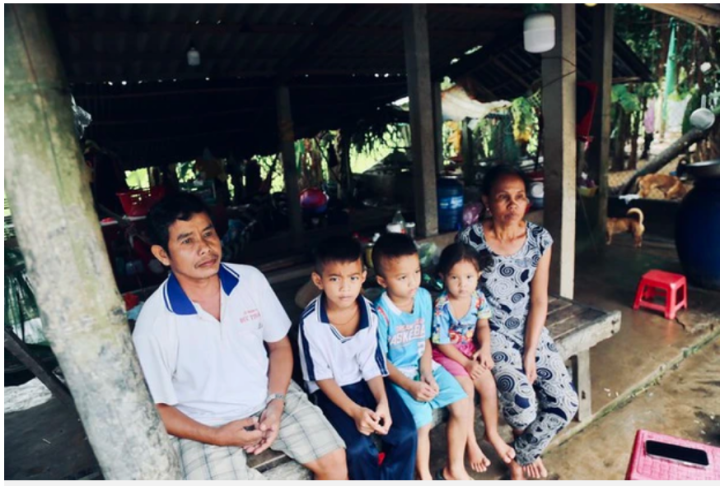 Xót xa cảnh mất cả cha lẫn mẹ chỉ trong 3 ngày, những đứa bé bỗng chốc mồ côi