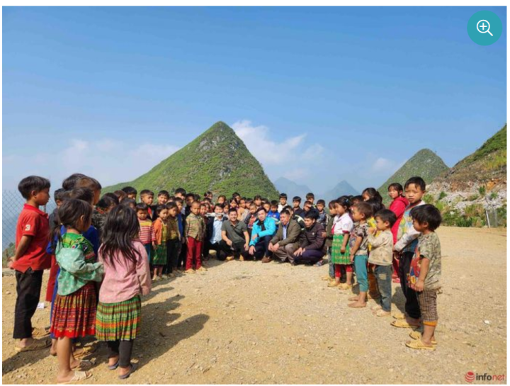 Những người thầy dành cả thanh xuân 'gieo chữ' vùng cao