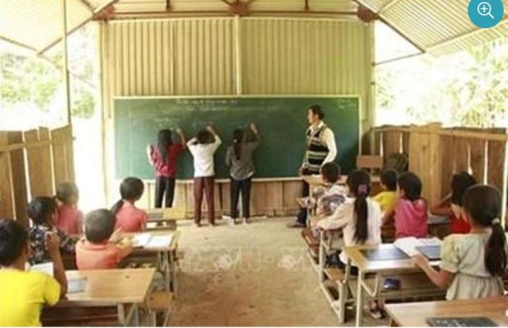 Mớ cá suối của người thầy vùng cao