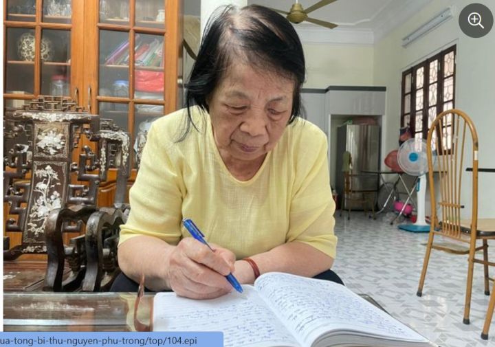 Hành trình 30 năm dạy chữ cho trẻ lang thang cơ nhỡ của cô giáo 80 tuổi ở Hà Nội