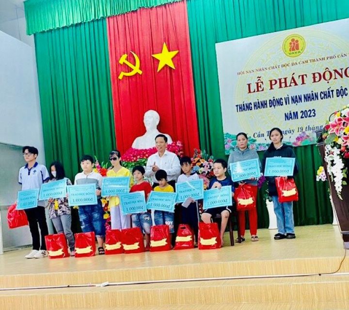 Thành phố Cần Thơ tổ chức Lễ phát động Tháng hành động vì Nạn nhân chất độc da cam, năm 2023   