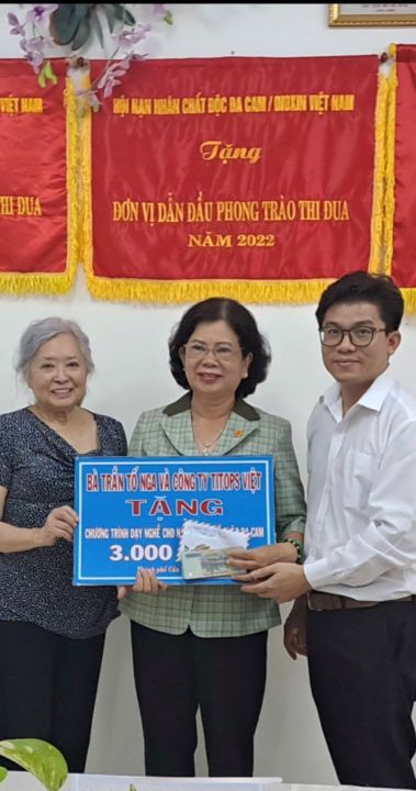 Thành hội Cần Thơ tiếp, làm việc với bà Trần Tố Nga
