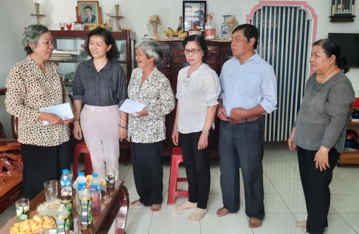 “Đôi bạn nạn nhân chất độc da cam”