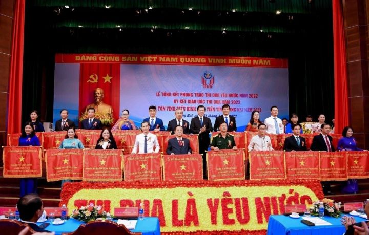 Tạp chí da cam Việt Nam là tài liệu tuyên truyền quan trọng trong các cấp hội trong cả nước