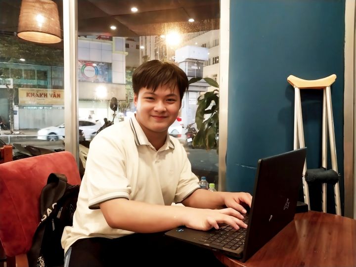 Lê Tấn Đạt kiên cường chinh phục ước mơ tri thức