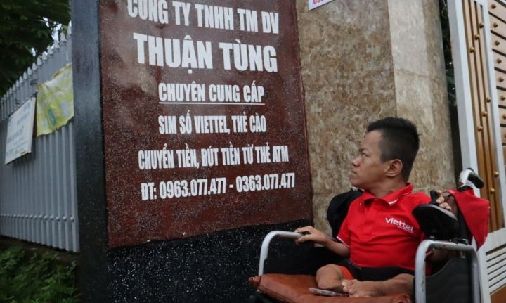 “Nghị lực thép” của chàng trai tí hon trên cao nguyên