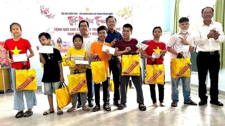 Thành hội Đà Nẵng: Đẩy mạnh vận động nguồn lực hỗ trợ, giúp đỡ nạn nhân chất độc da cam