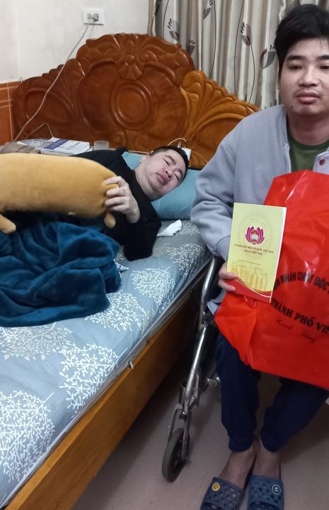 Nghệ An: Tặng quà Tết Giáp Thìn cho NNCĐDC bị bệnh hiểm nghèo